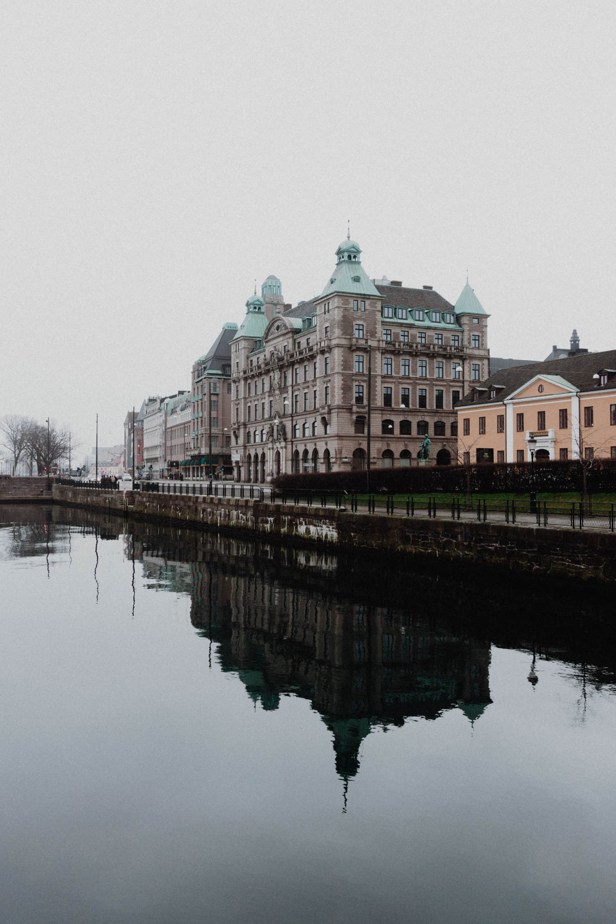 Malmö Sweden Mini Travel Guide -Daytrip from Copenhagen to Malmo - RG Daily Blog