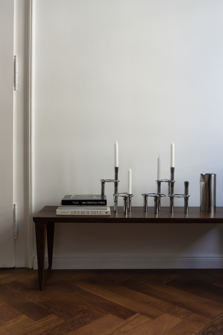 LIND Curve Candle Holder